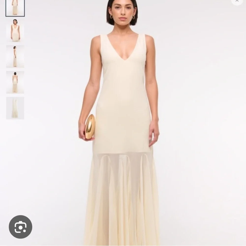 Abercrombie & Fitch Elegant plunge godet Cream Maxi Dress